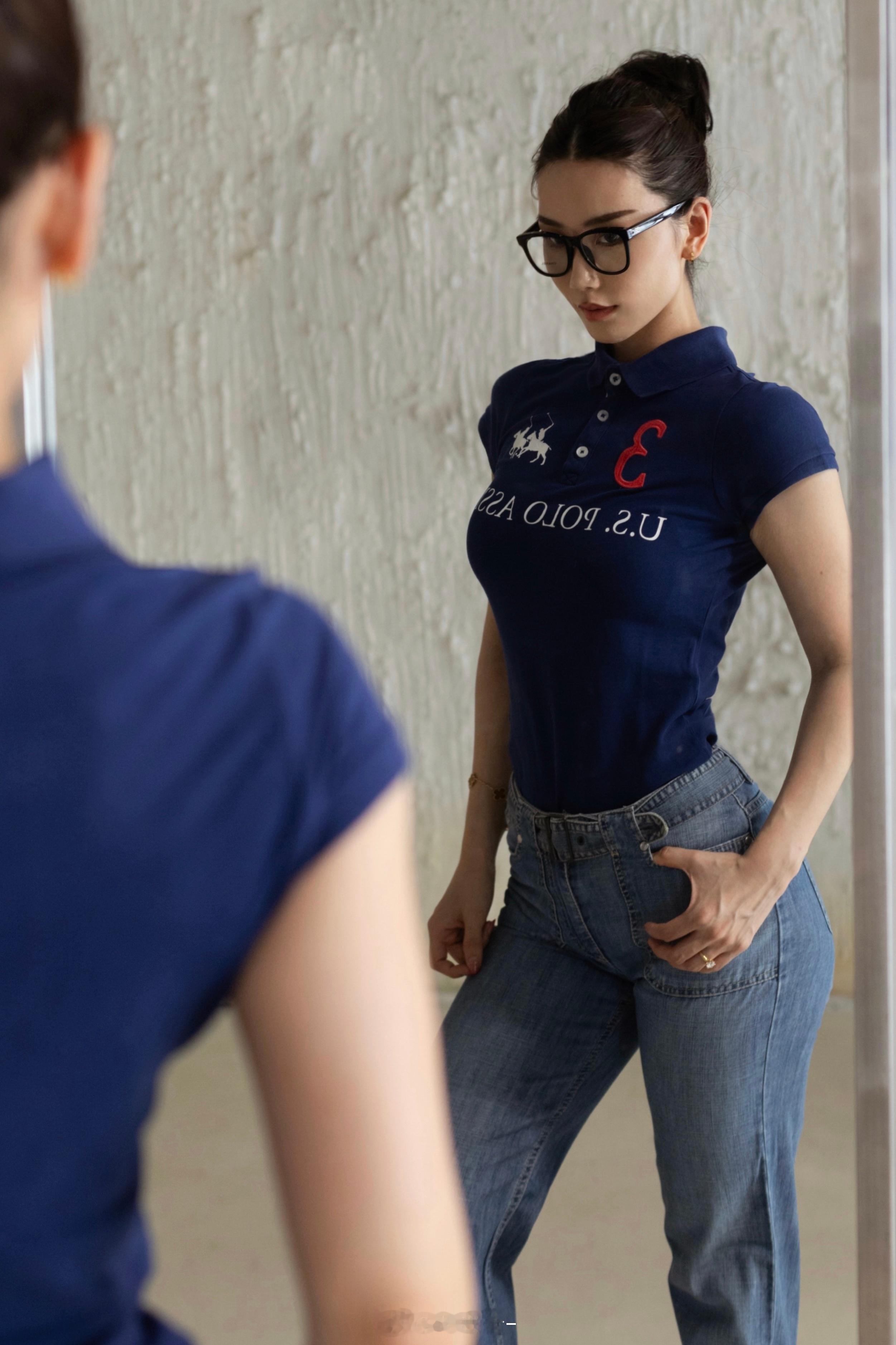 如何检验健身成果 上一年的👖快撑爆了今日穿搭  ​​​