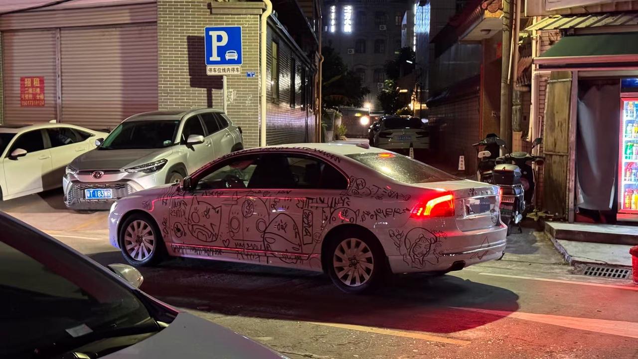 如果你的孩子，能帮你画一套这样的拉花…
你会愿意接受这份礼物吗？【来自懂车帝车友