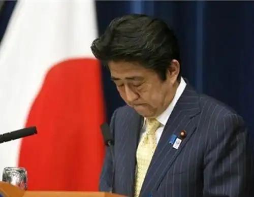 日本这回是真要把自己玩进死胡同了！安倍时代的操盘手当着全日本的面交底：中国这个巨