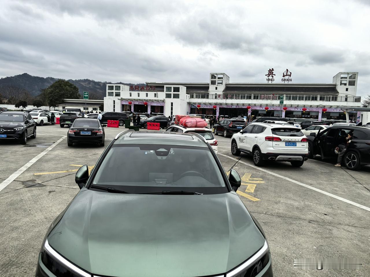 四次春节期间同样时间段，
往返宁波和四川之间。
​这一次，路上车最少，道路最畅通