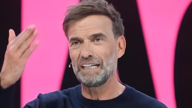 科西克翻了个白眼，忍不住吐槽：“得了吧，这些话听得耳朵都快起茧子啦！克洛普在红牛