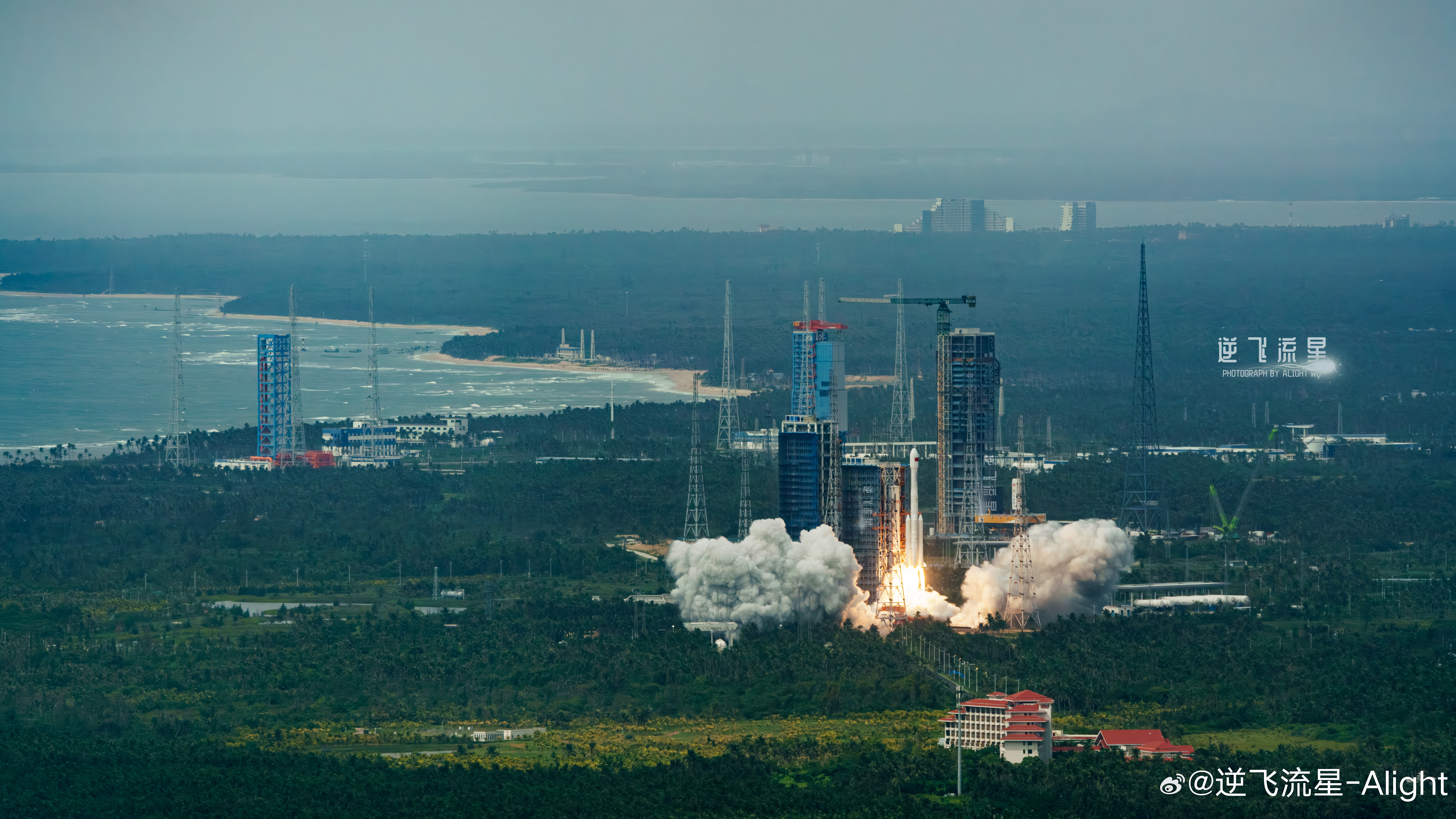 文昌航天发射场今年累计执行12次宇航发射任务，算上海南商业航天发射场一共执行21