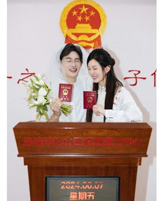 从"黄金凤冠"到"愿赌服输"，张凯毅这段婚姻说明了什么