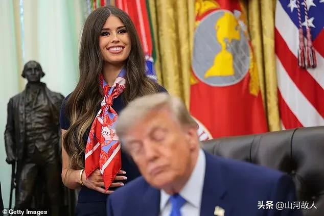 本周，26岁的杰米·利格·富兰克林在美国网络上一夜爆红——原因有点荒诞：她只是站
