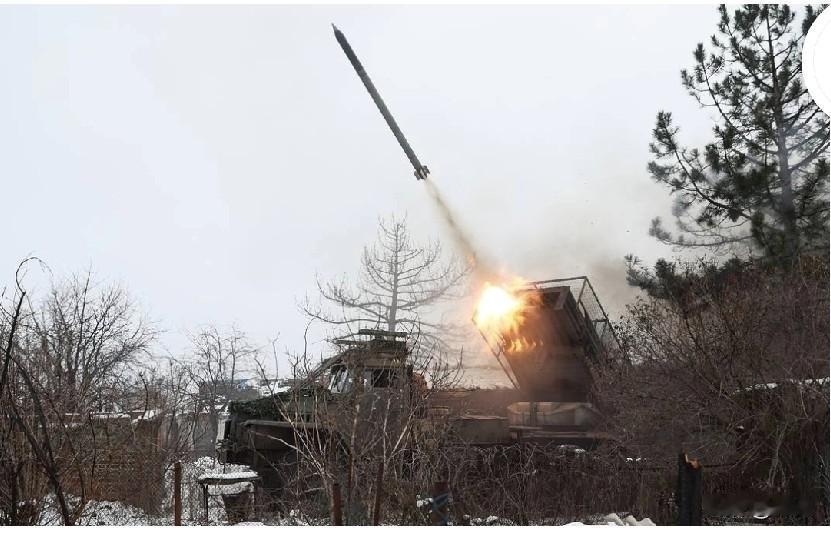 俄军在康斯坦丁诺夫卡东南部取得推进
 

 
2月3日，塔斯社消息，军事专家安德