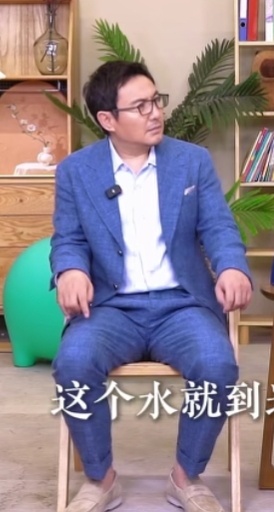能不穿这种裤子吗 腿这么看着能这么短 