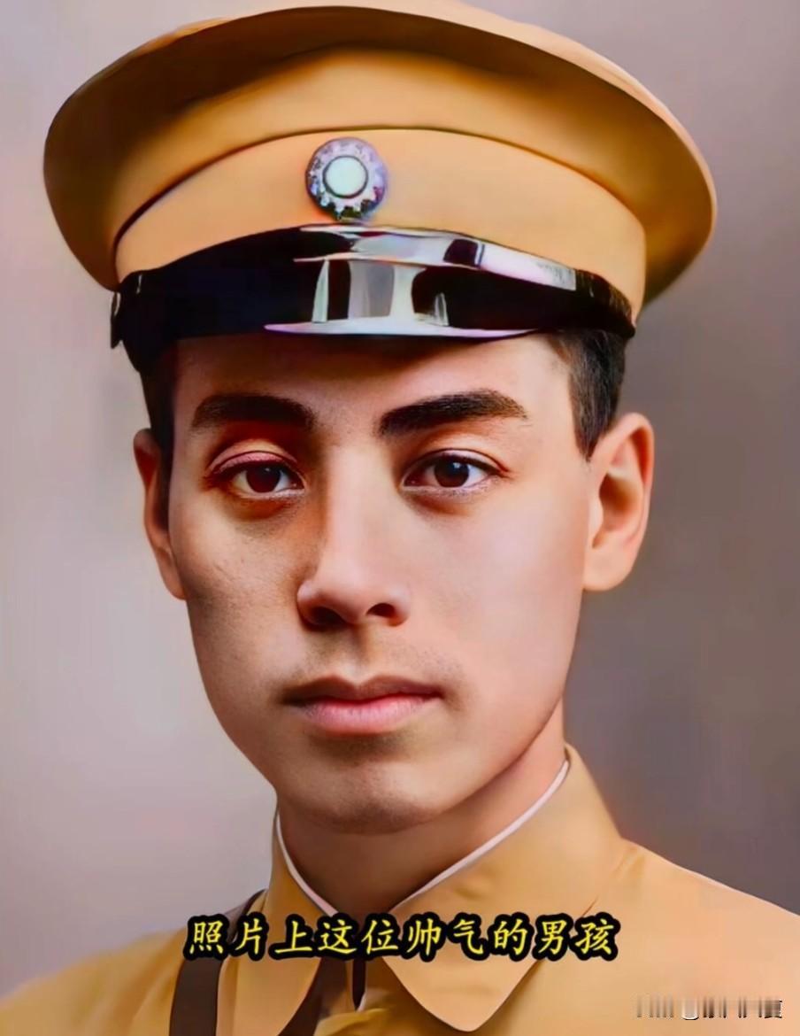 陌上人如玉
公子世无双
风流倜傥好儿郎
日理万机把家当
一颗赤心昭日月
两袖清风