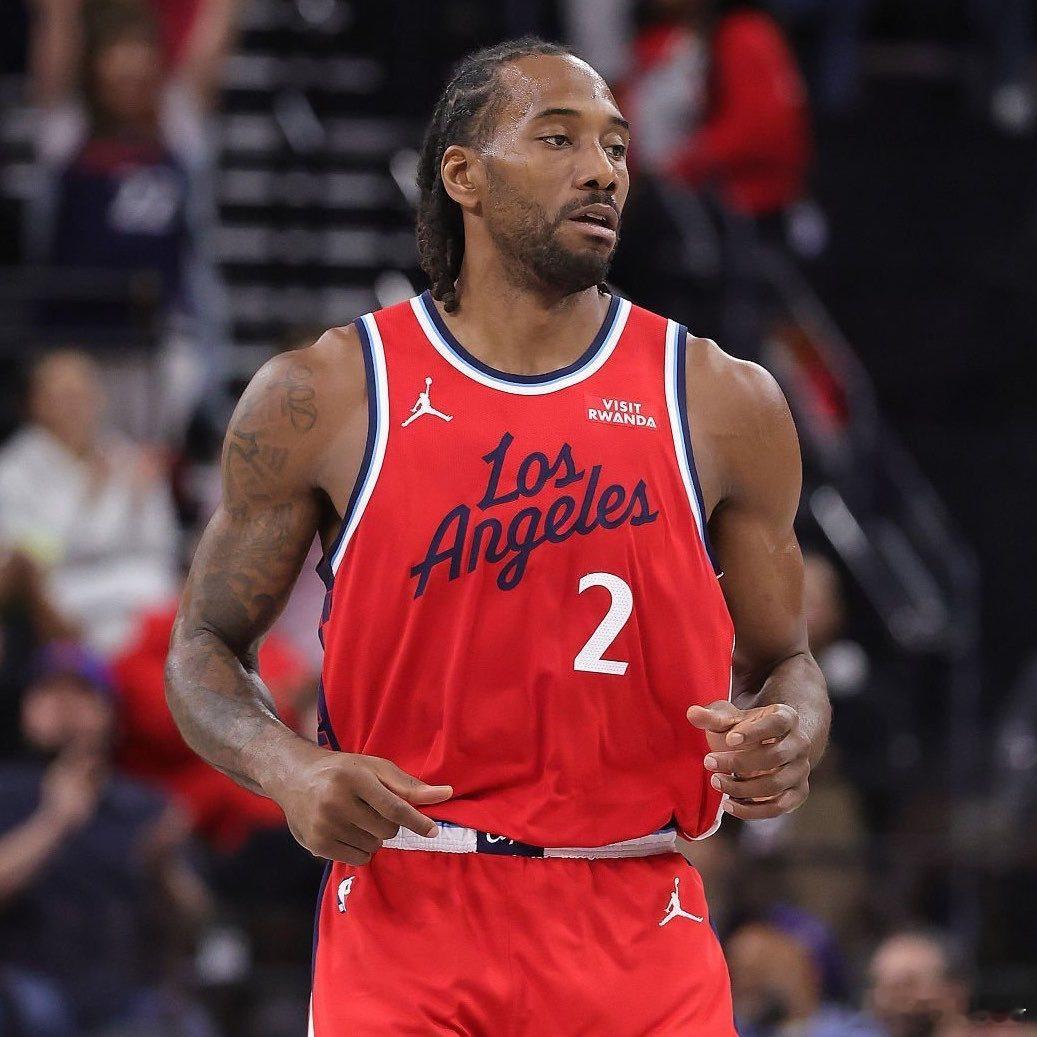 格林太有意思了！最后还整了一波驱逐！上一场防小卡拼到受伤，上一场防小卡的确实好，