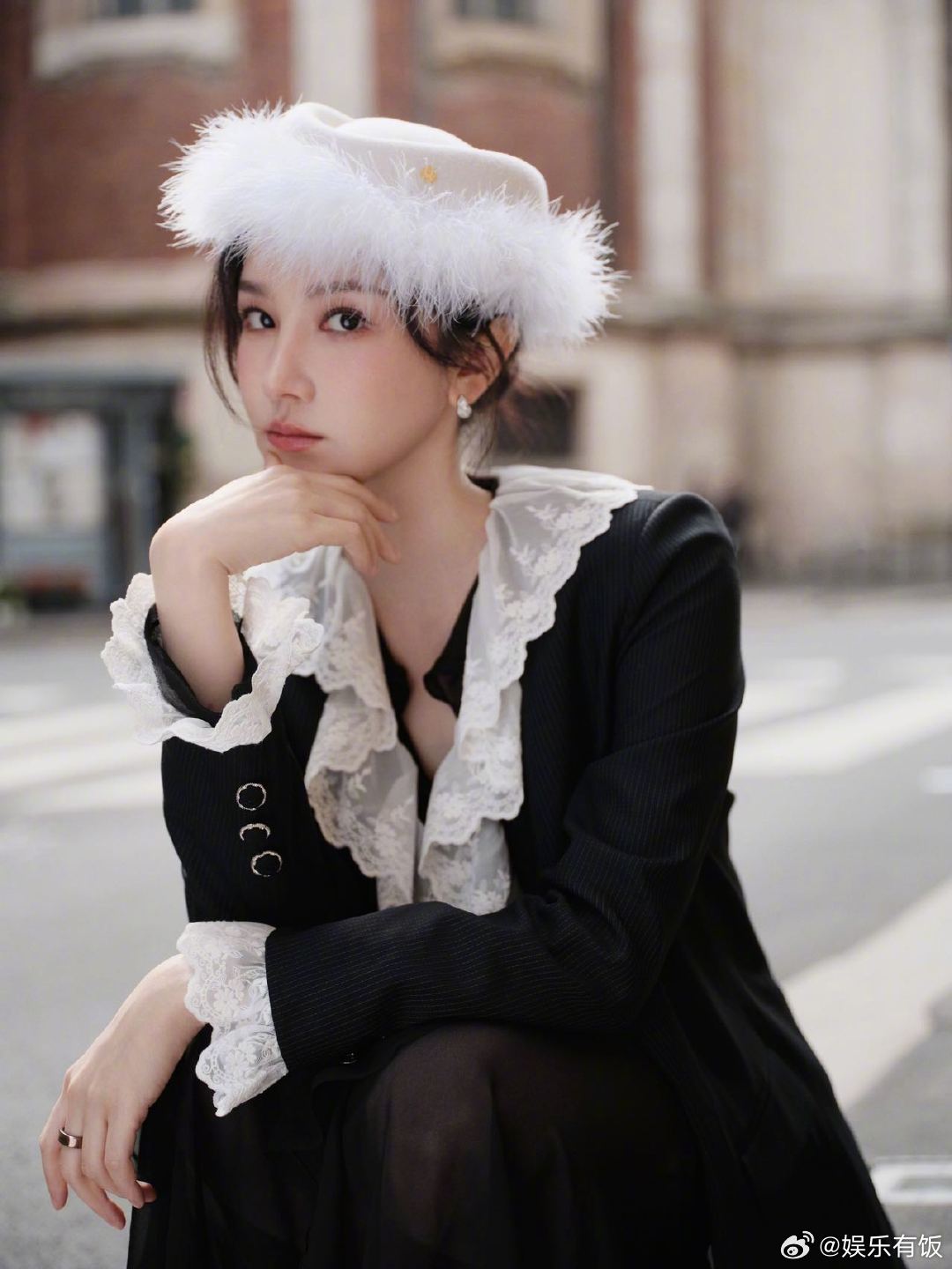 陈小纭米兰时装周首秀 城市即秀场， 首次亮相米兰时装周，遇见春天，每一步都自带氛