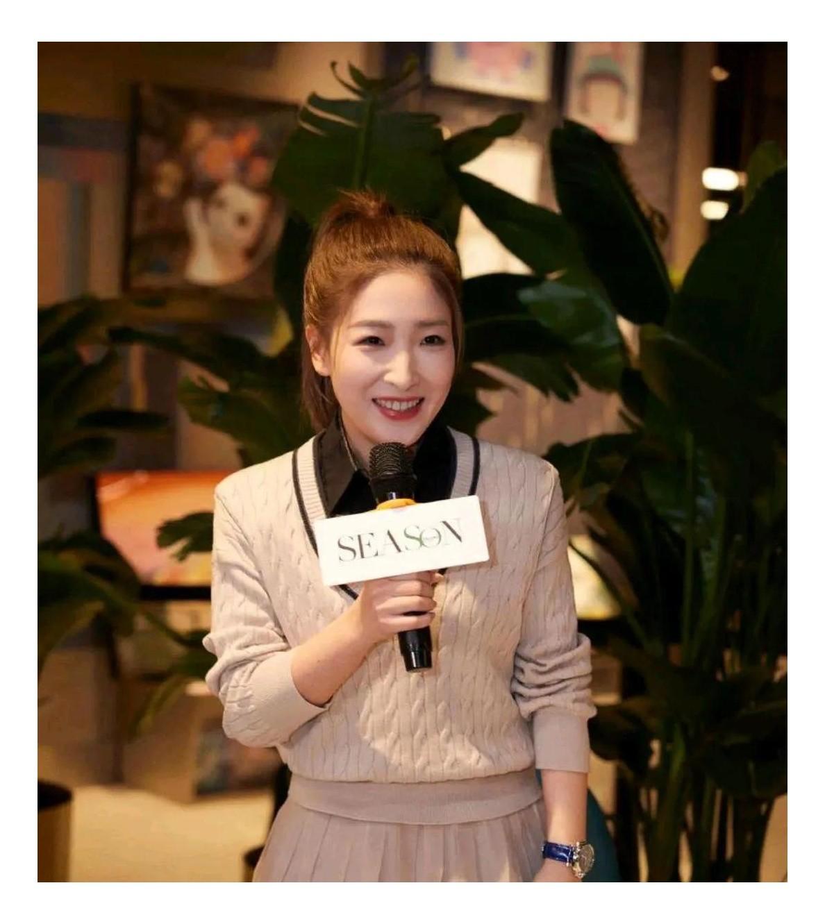 刘诗雯这次真的难了！国际乒坛大变革背后藏着三个扎心真相。 

1、中外选手生存环