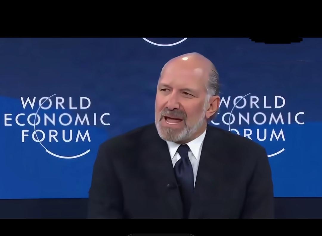 特朗普的"草台"班子，果然与特朗普是一路货色，"狂言乱语"是其标志。
    在