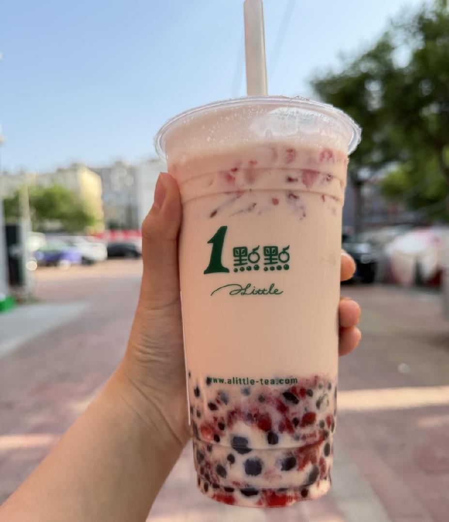 同事说我变了，变得越来越抠，可我一点也不在乎，继续做我自己。
以前我久不久会和同