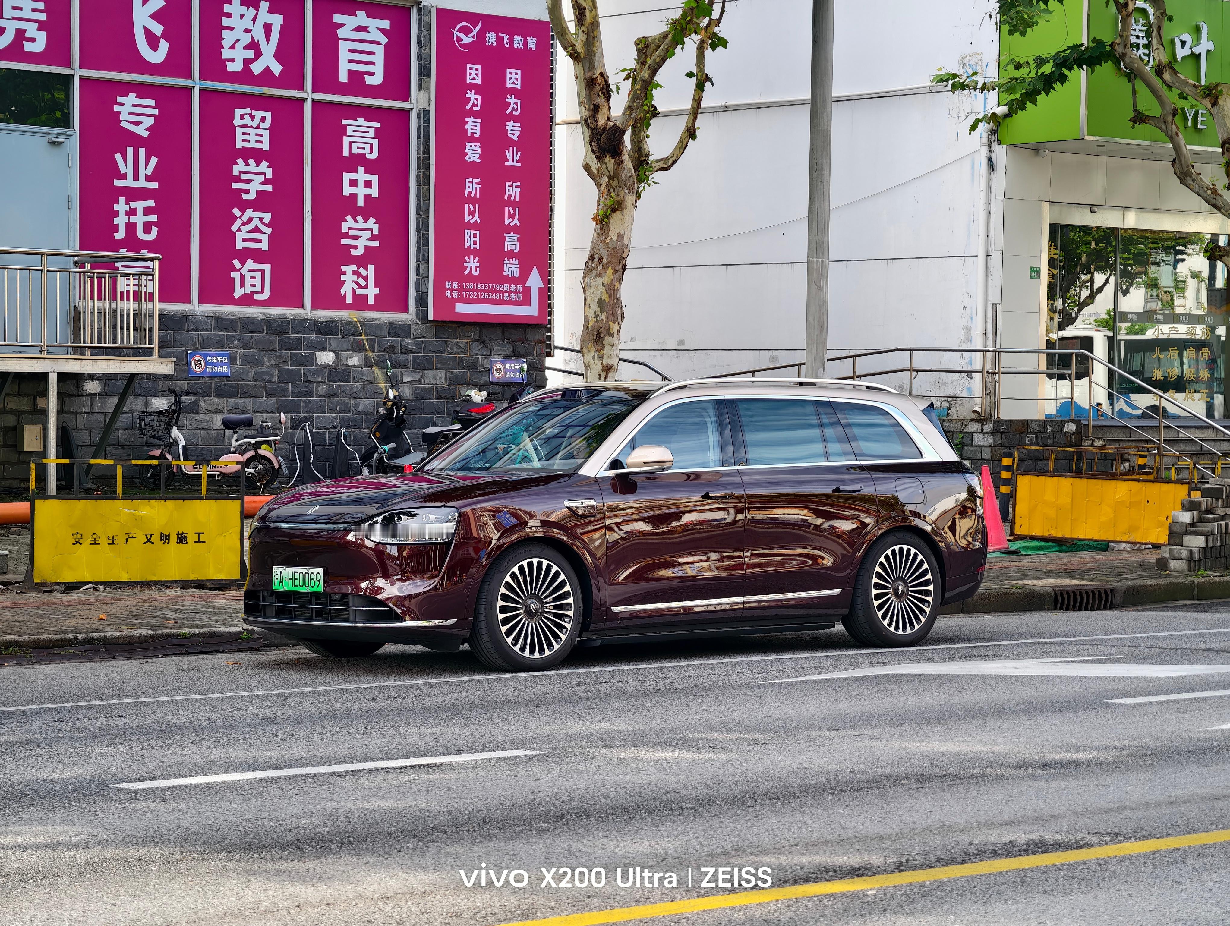 还是6座钢铁侠配色吧问界m9 今天开这台来如皋看苏超榜首之争盐城 vs 南通，大