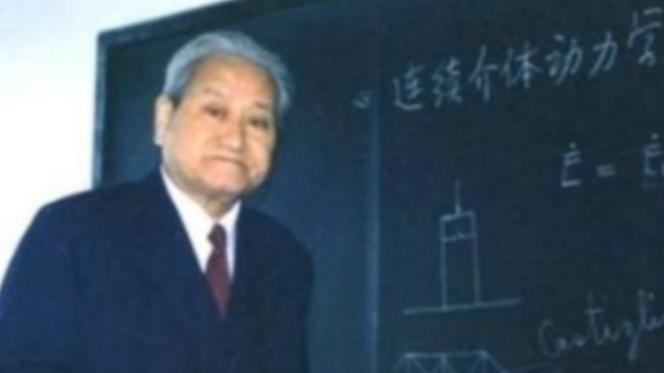 一位参与过三峡工程建设的工程技术人员曾提到，很多人其实不了解，在大坝立项之前，清