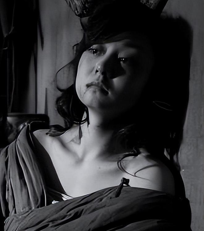 南京大屠杀时，日军奸污妇女到什么程度？
 
华裔女作家张纯如曾在书中写道：“在南