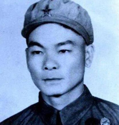 他不应该被遗忘！
一级战斗英雄——谭秉云！
他是四川省江津县人，28岁参加革命，