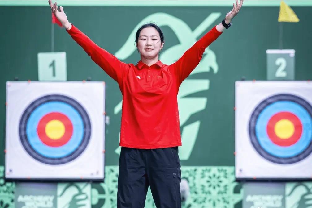 【破韩登顶！中国射箭等了11年的世界第一，她做到了】

国际箭联最新世界排名，中