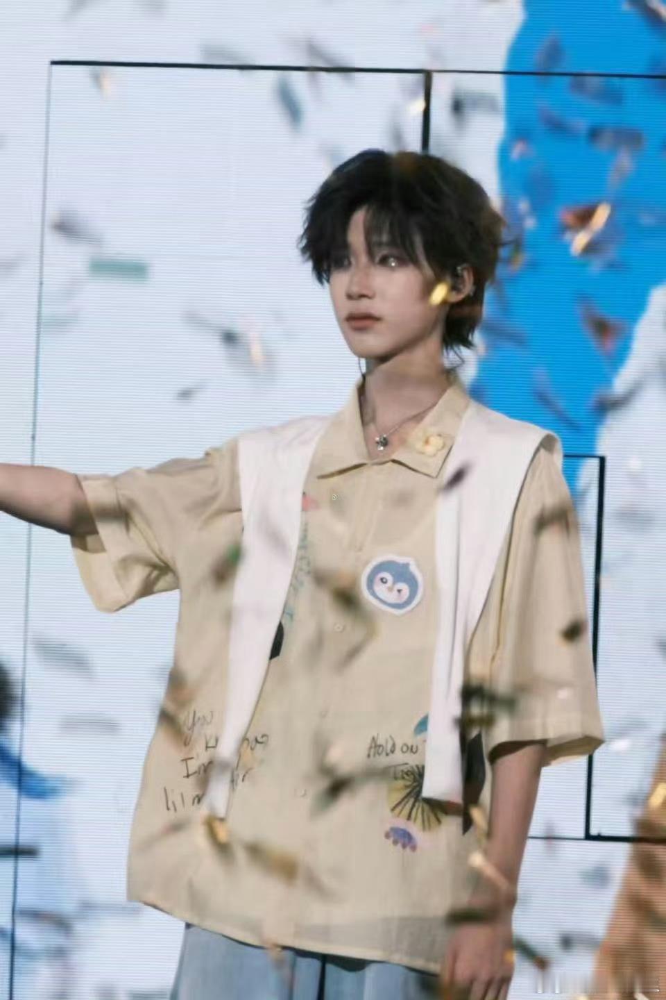 魏子宸反差萌顶着这张冷脸萌感的脸唱dadada也太适配了