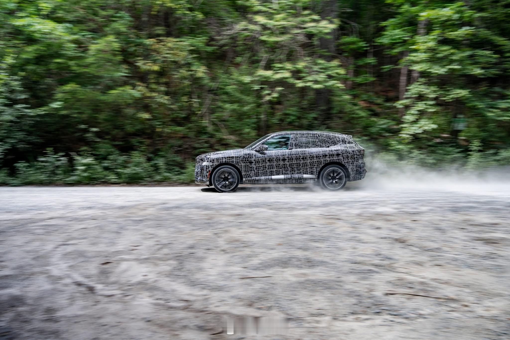 BMW iX5预览——凭借巨大的141 kWh电池成为新的续航怪兽？BMW首次展