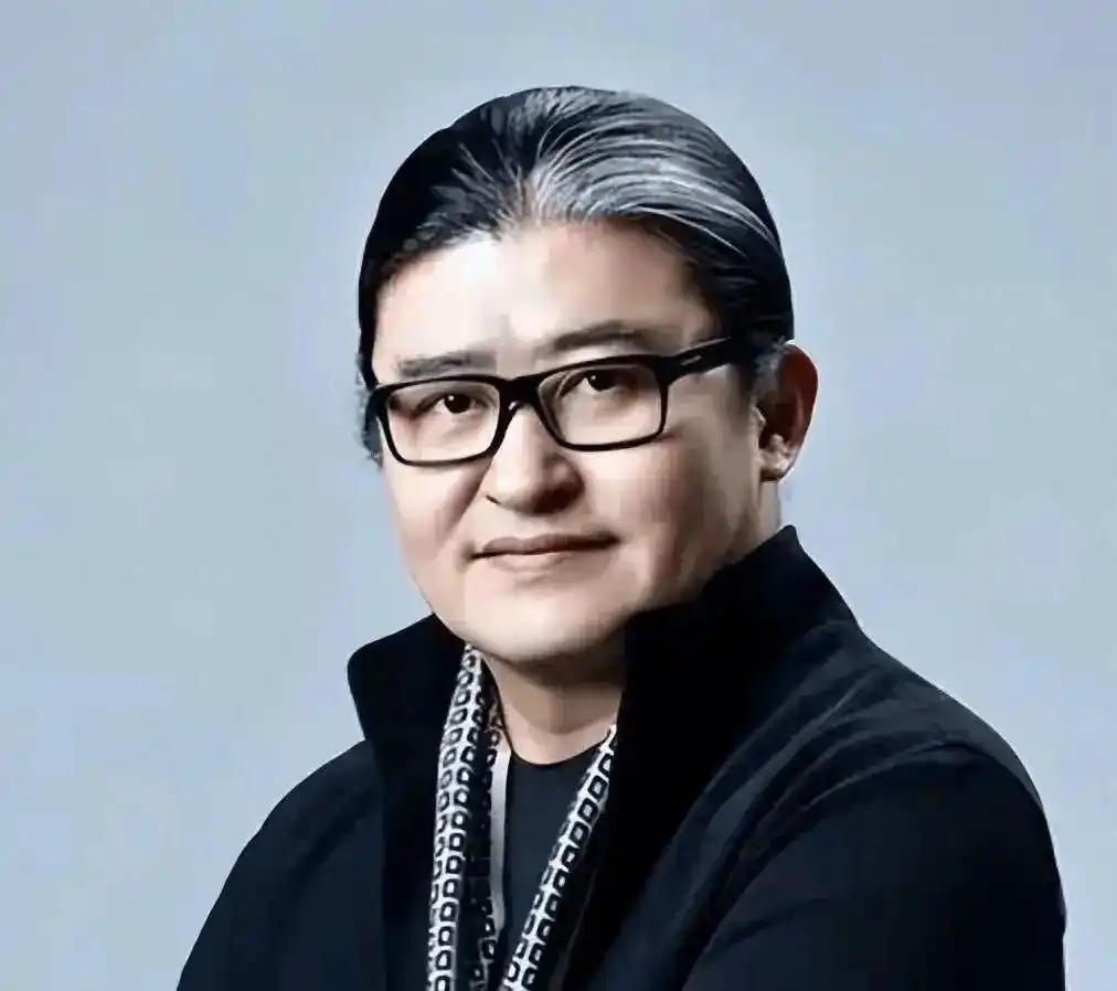 伤感，刘欢去世，随着年纪增加，熟悉的名人逐渐离开！

刘欢的突然去世，在这个假期