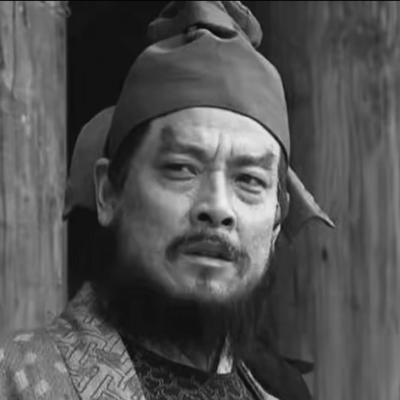 原来张治中老爷子这辈子， 最感人的事情， 不是塑造了多少经典角色，而是他主动让出