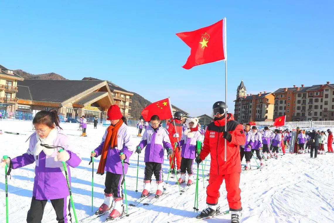 黑龙江给娃设“冰雪周”！冬天不用宅家，免费玩冰雪还能学技能
 
黑龙江的娃们有福