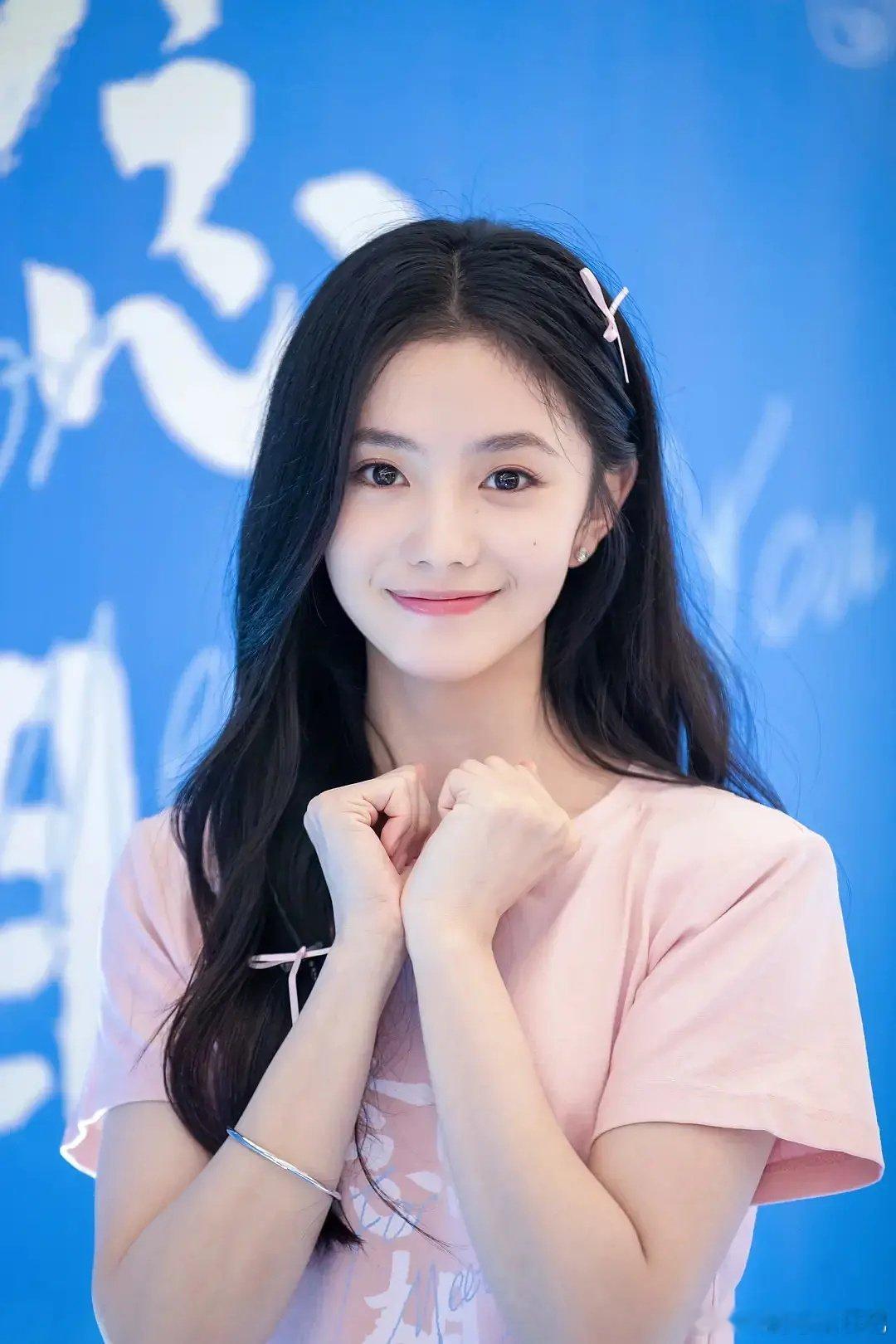 说实话刘浩存真的挺美 ​​​