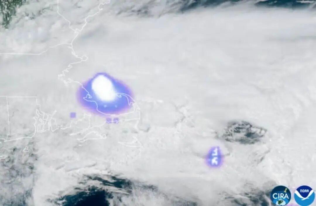 周六下午，一颗流星在美国马萨诸塞州海岸外爆炸，产生的巨响全州都能听到。美国国家航