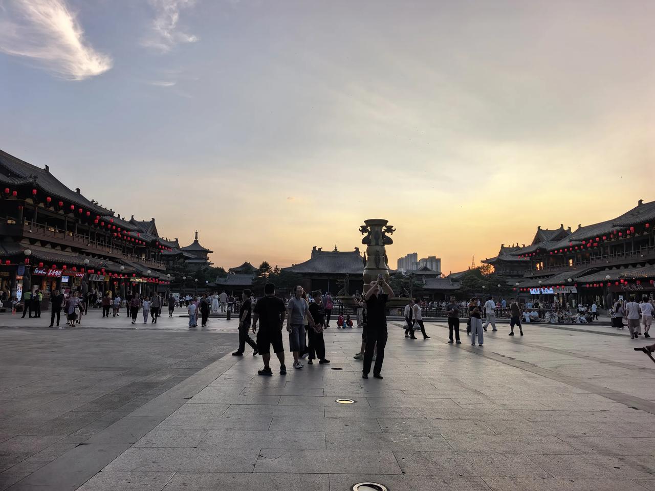 朋友问我，长鑫科技赚了一笔，有什么安排？

我笑笑，安排什么？那就是浮盈而已。整