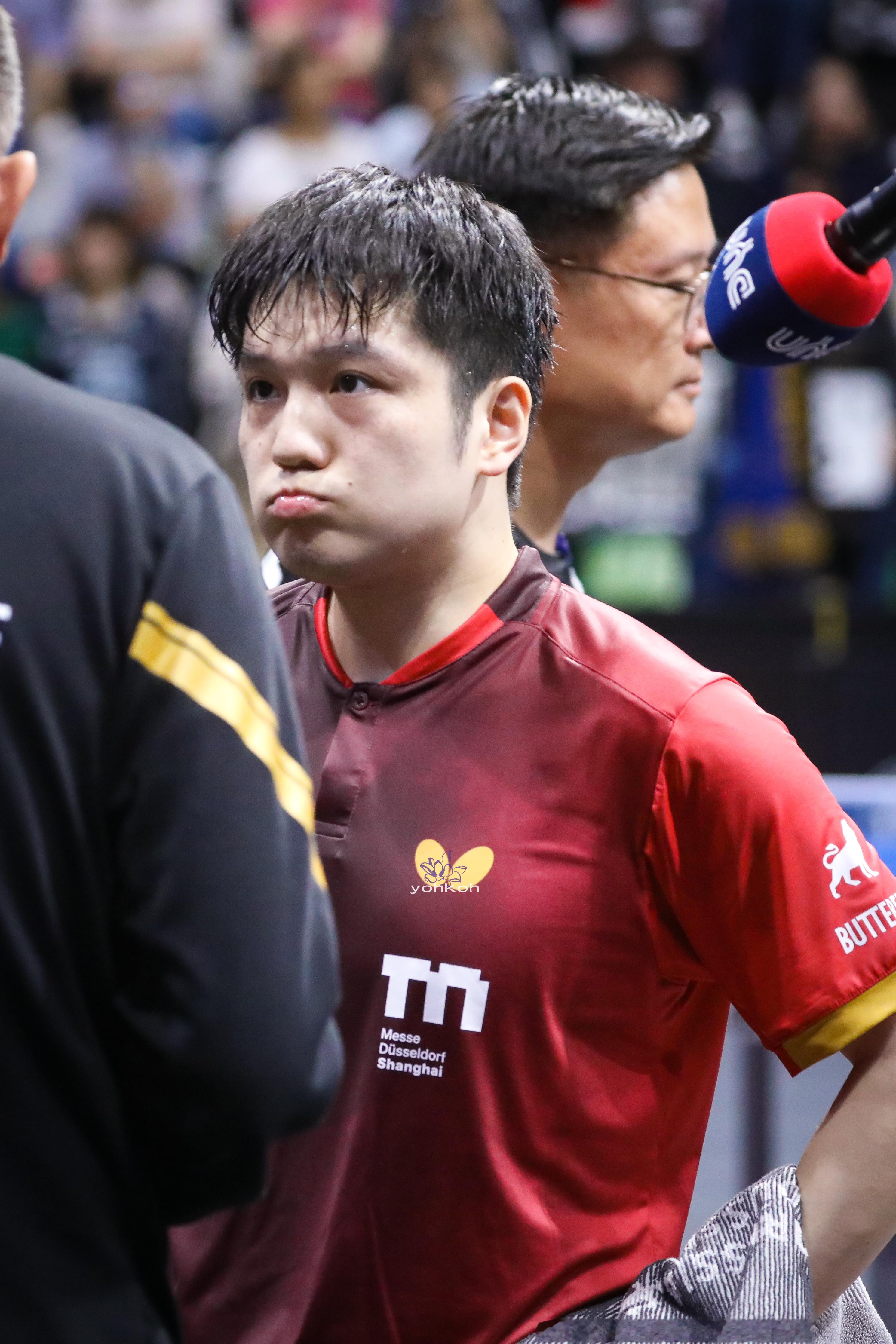 樊振东樊振东德国杯 小朋友喝水要嘴巴鼓鼓东东午安繁星晚好 ​​​