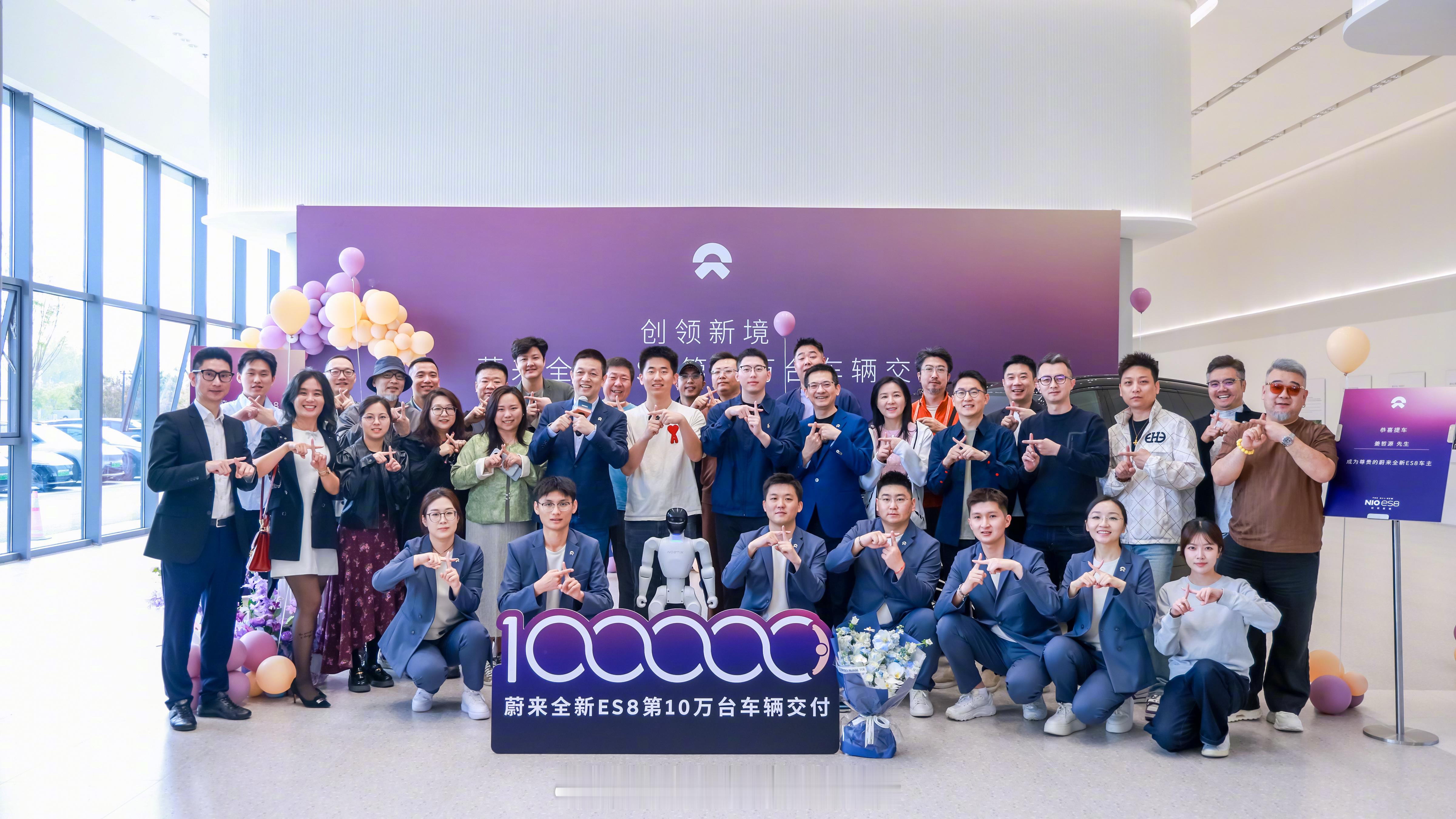 1台车7个月狂揽400亿 这个话题很惊人是吧？但事实就是如此。全新ES8自202