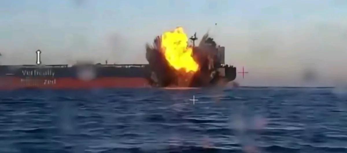 塔斯社报道，当地时间30日，俄罗斯外交部证实，载有多名俄方公民的两艘大型油轮，在