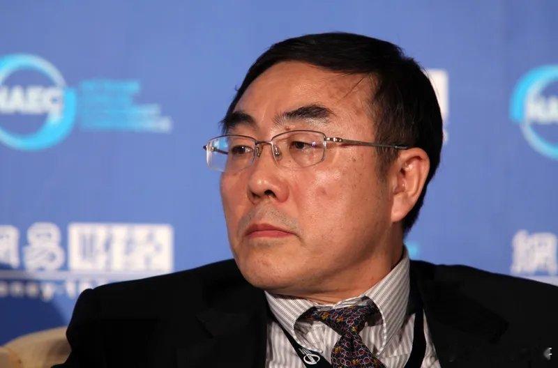 刘纪鹏教授说保护中小投资者并非“保护落后”这话太在理了。当下A股问题不少，像主板