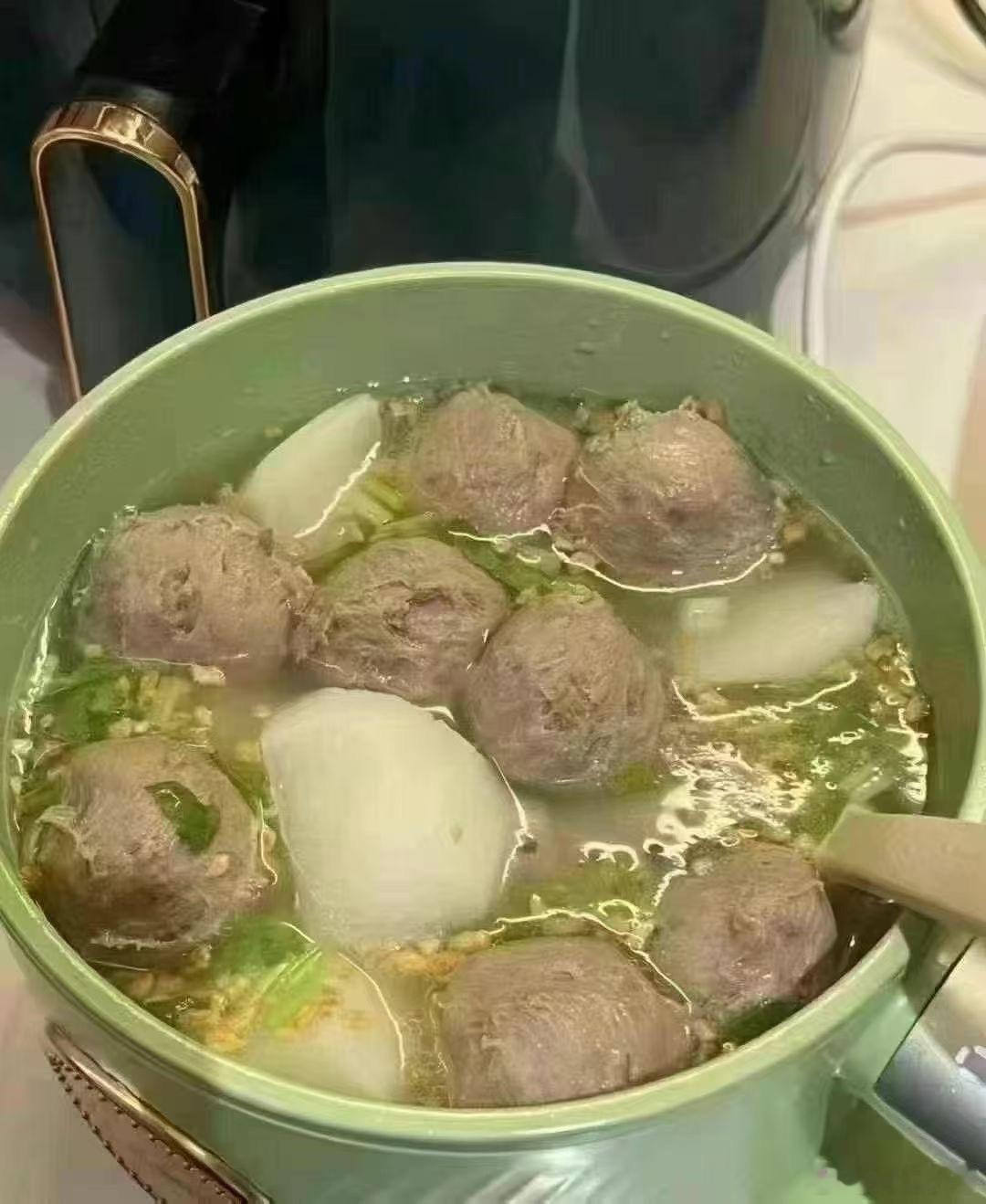 美食分享 撒尿牛肉丸、手打鱼丸、牛筋丸，反正来到潮汕就这味，就问你们喜不喜欢？[