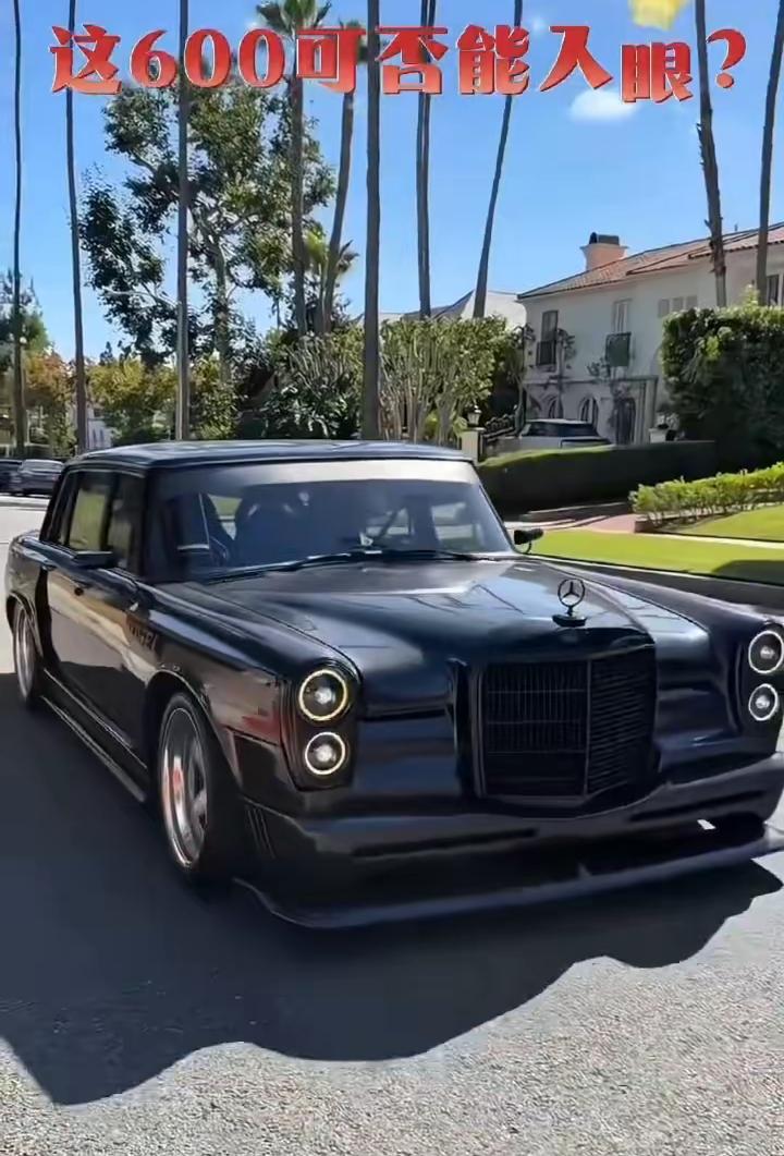 费迪南德·保时捷：“真正的豪华，是让每一处细节都为极致体验服务”
 
1963年