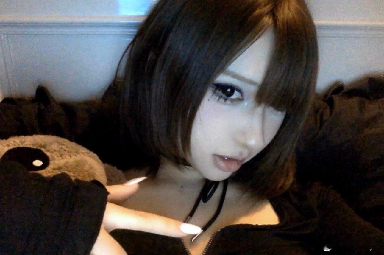 小咪无罪...˃ ˄ ˂̥̥ 