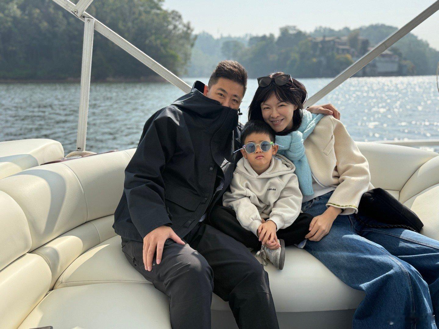 李艾和老公分手后对他刮目相看  两个人就是天生一对，怎么嗑怎么香了 