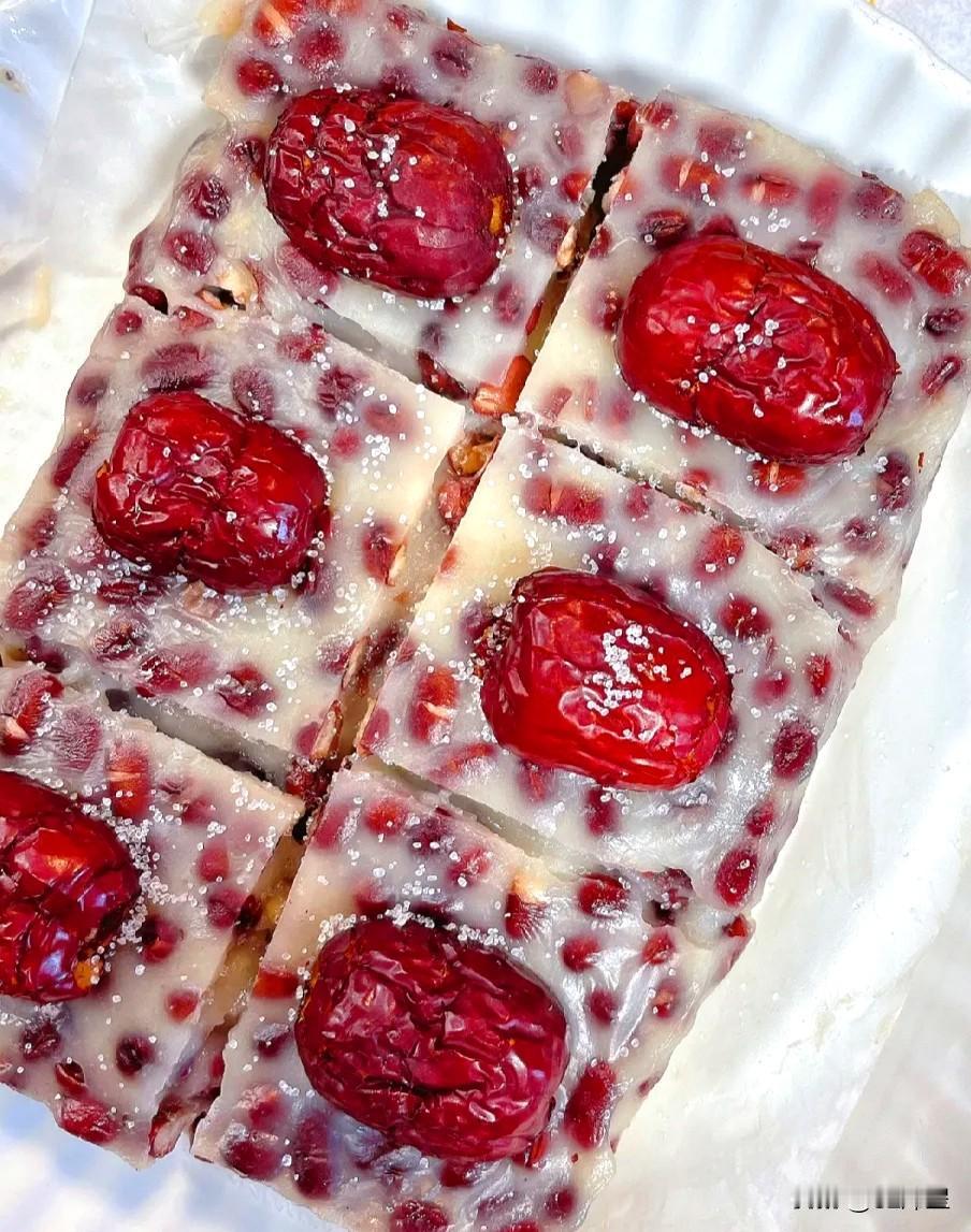 （原创）老底子咯滋味
朋友小聚又小酌，菜足汤饱，临了，朋友拿出老镇老街老店老工艺