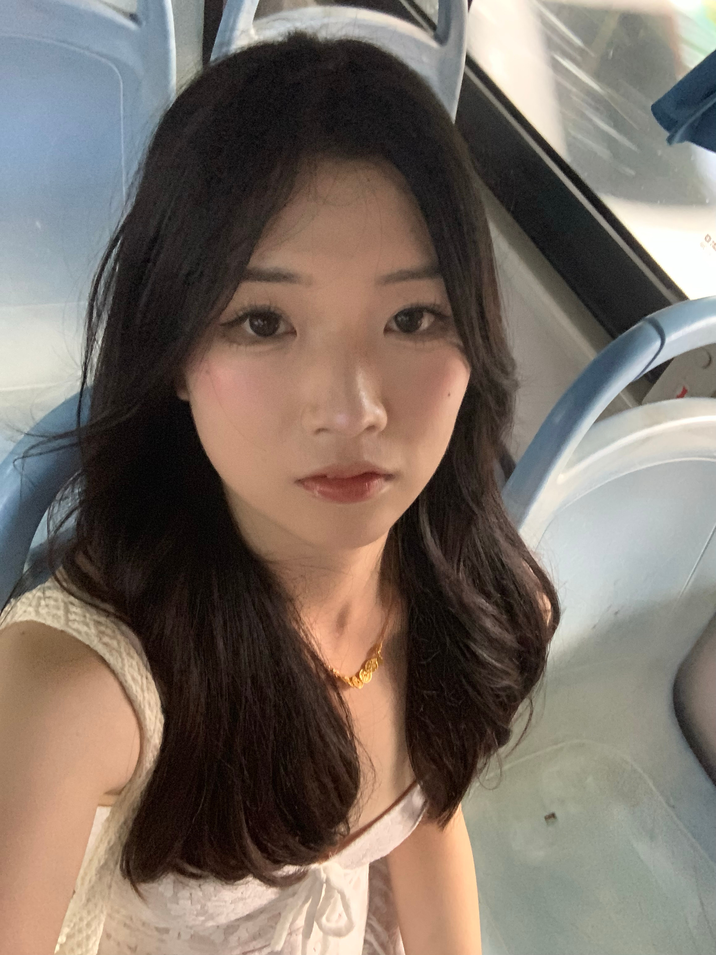 最近新入的女团假睫毛上眼根根分明真的很好看！！！ ​​​