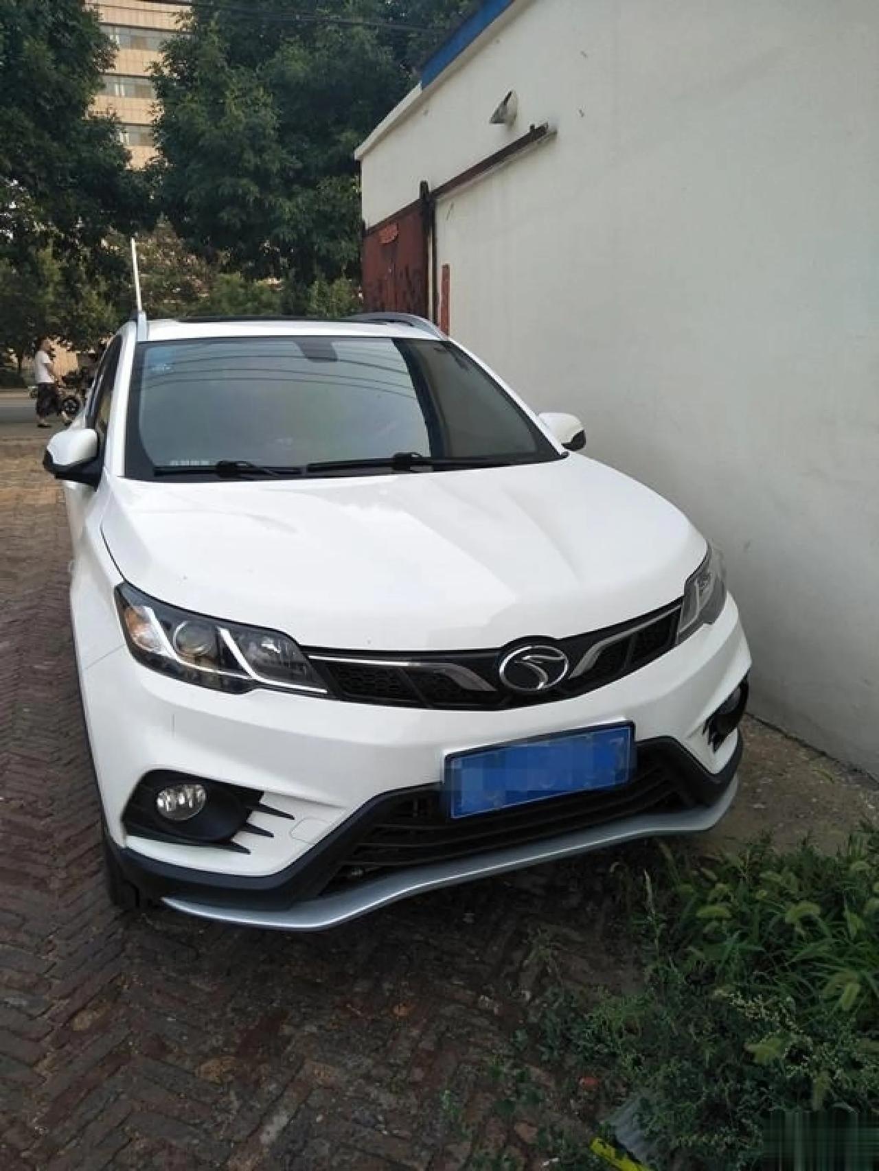 【车主：外观时尚大气，侧身的线条也很动感流畅】

东南DX3 2019款1.5L