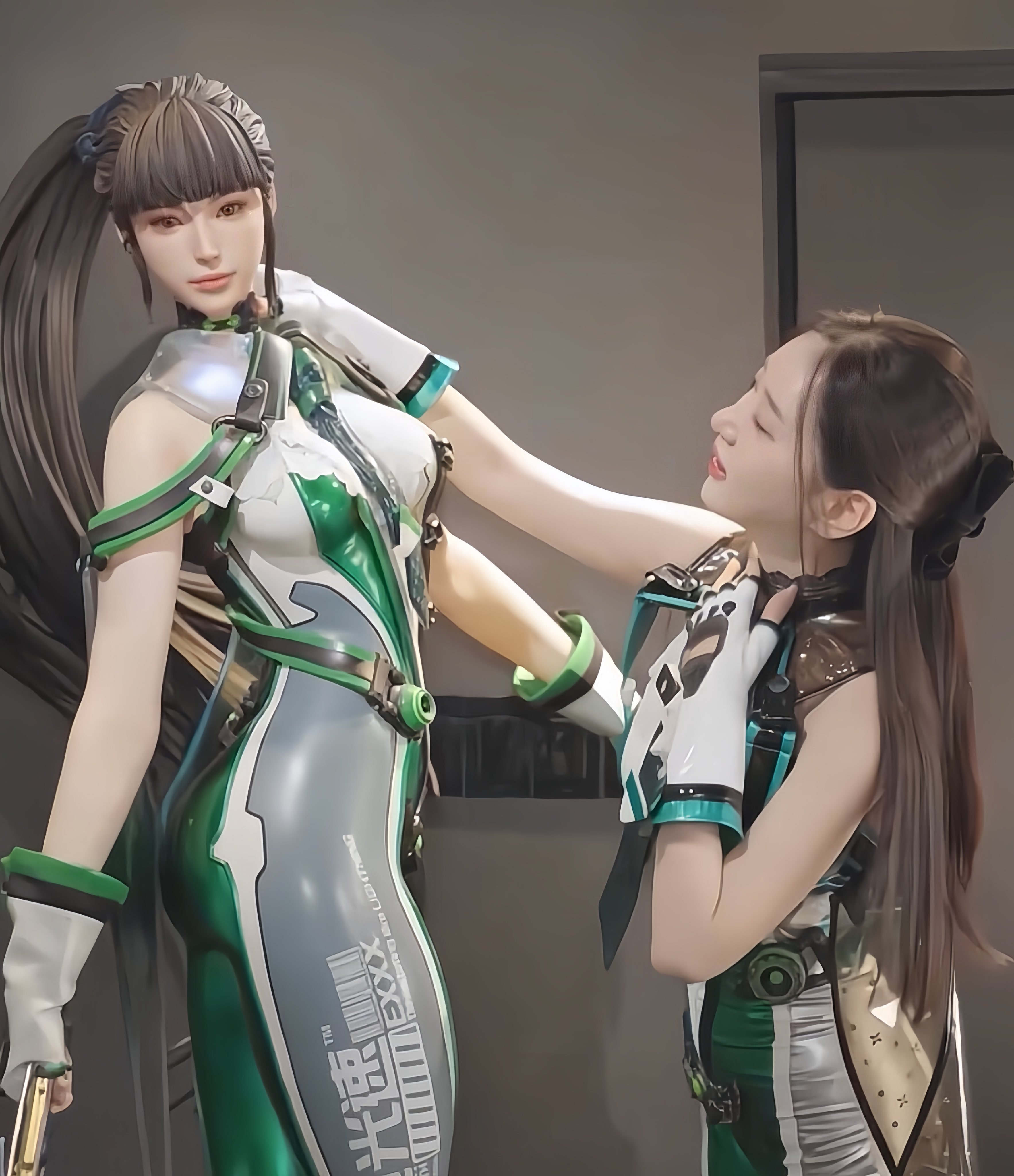 剑星 伊芙VS伊芙