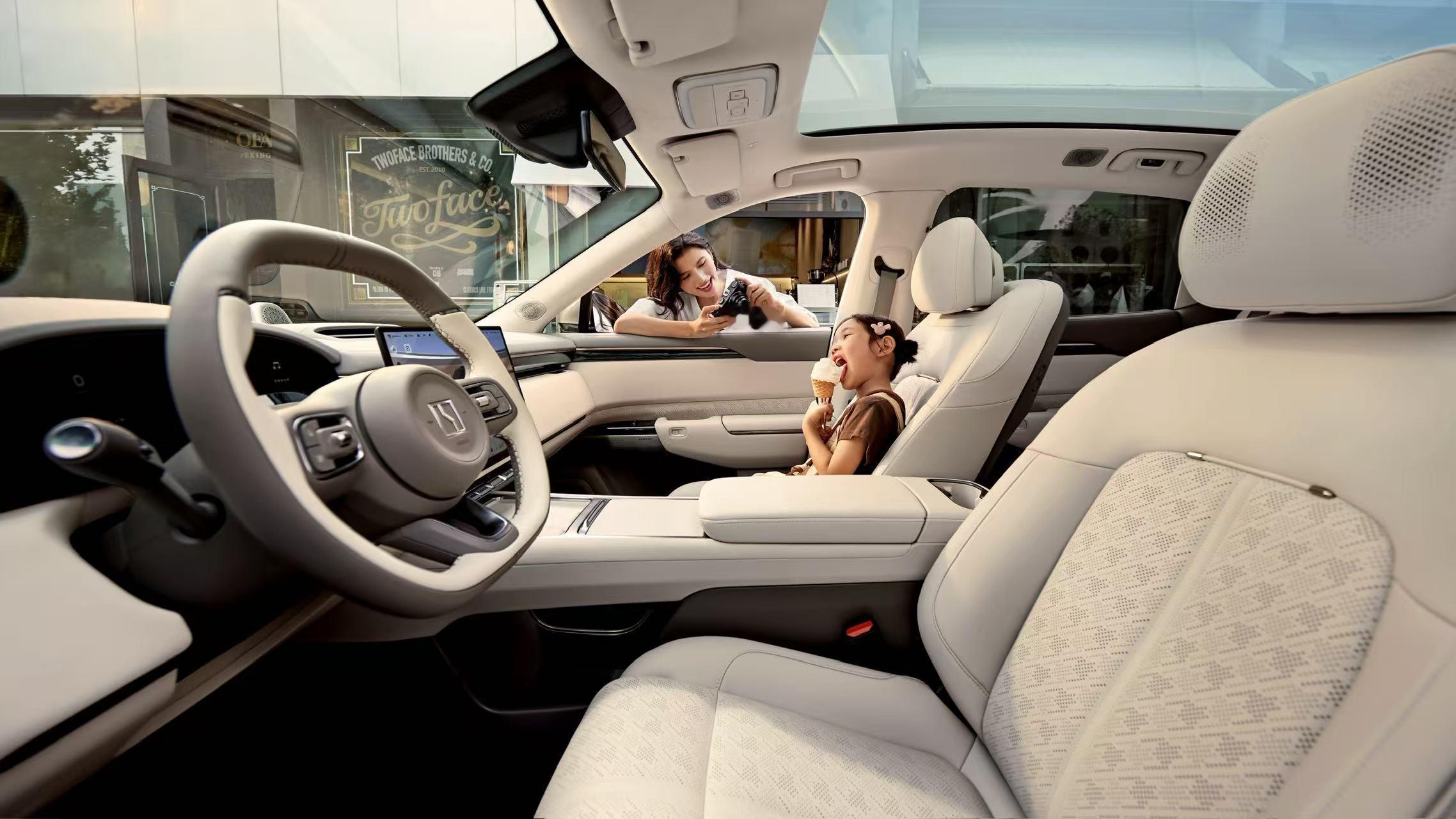 吉利对沃尔沃的收购一直都被汽车行业传为佳话，但收购沃尔沃给吉利带来什么，这次也让