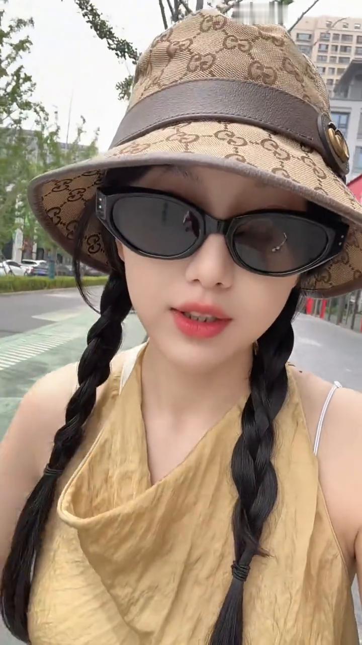 我真的气死了，刚刚明明早上睁眼红3个，现在倒亏5个，一来一去就是8个。我每次起这