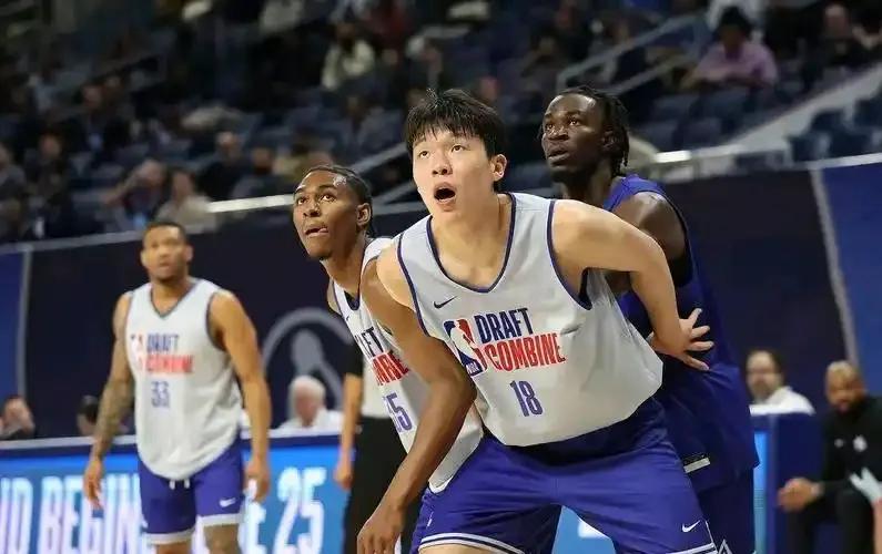 搞笑，击地助攻高位策应这三场哪场没有，都是常规操作了还搁这幻想。还拿波斯特类比上