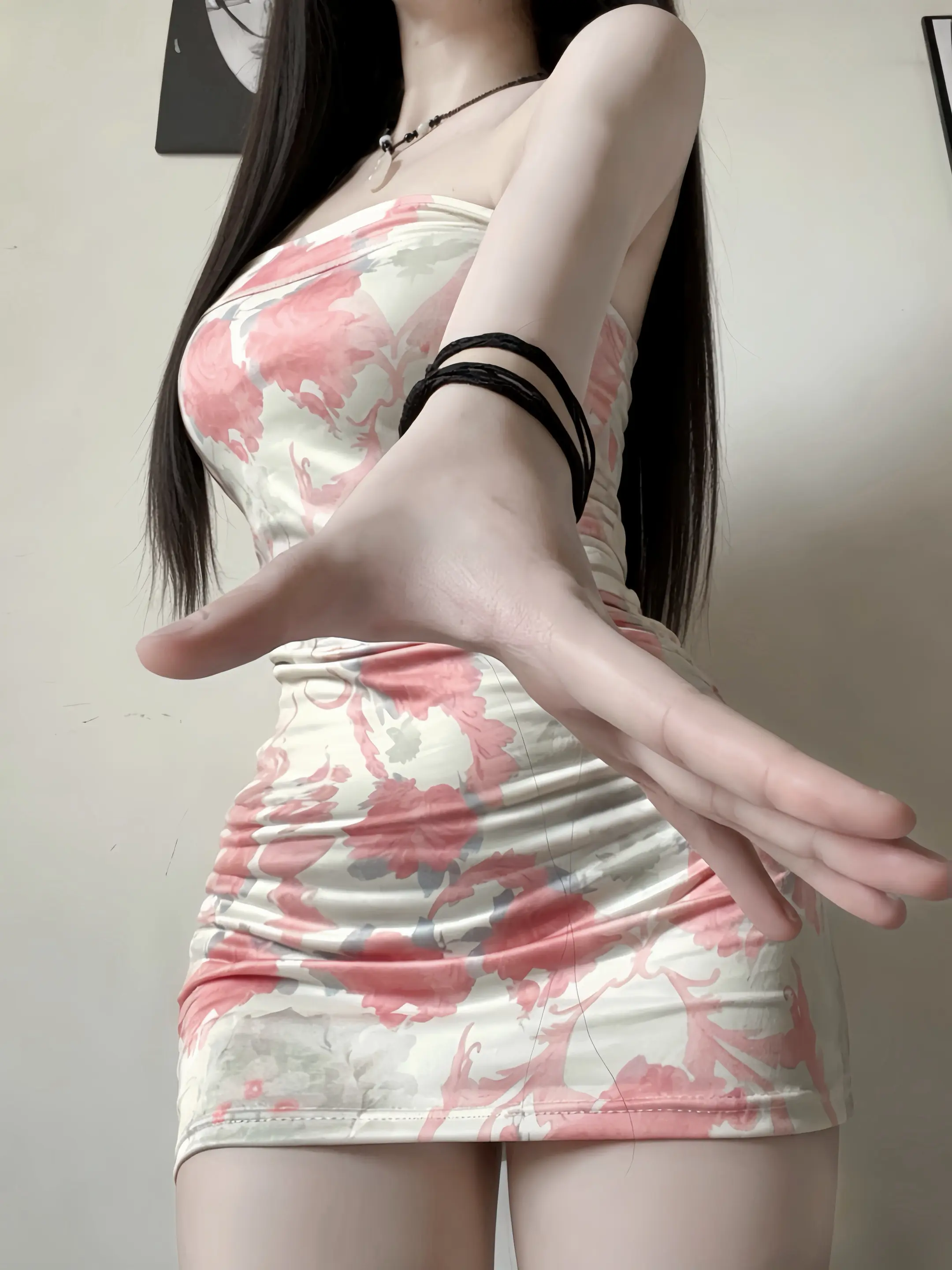 网上看看清醒文案差不多得了  现实谁不想急头白脸的问一句 我们是什么关系
