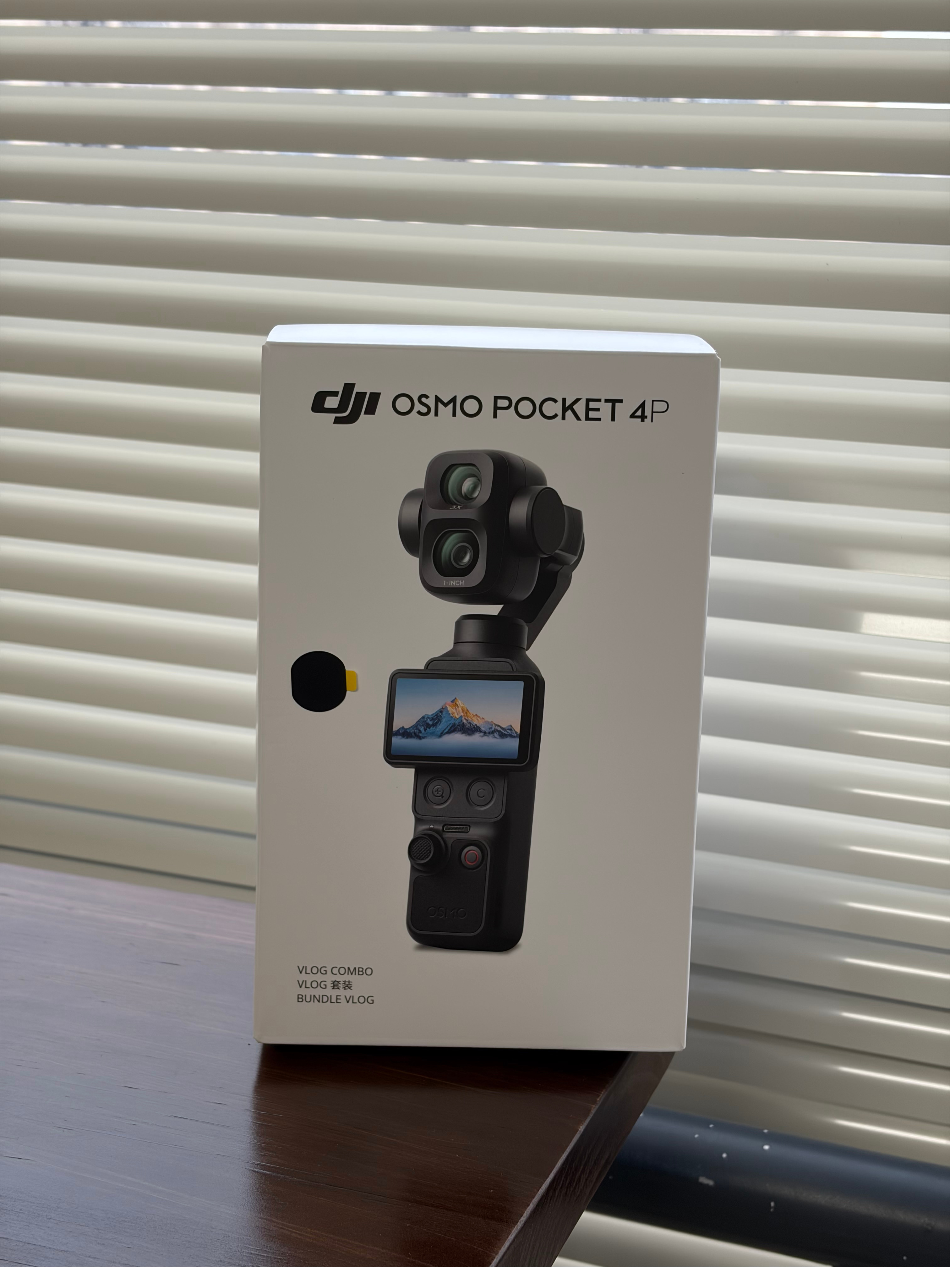 大疆pocket4Ｐ拿到几天了，录个10分钟就烫得不行还是室内