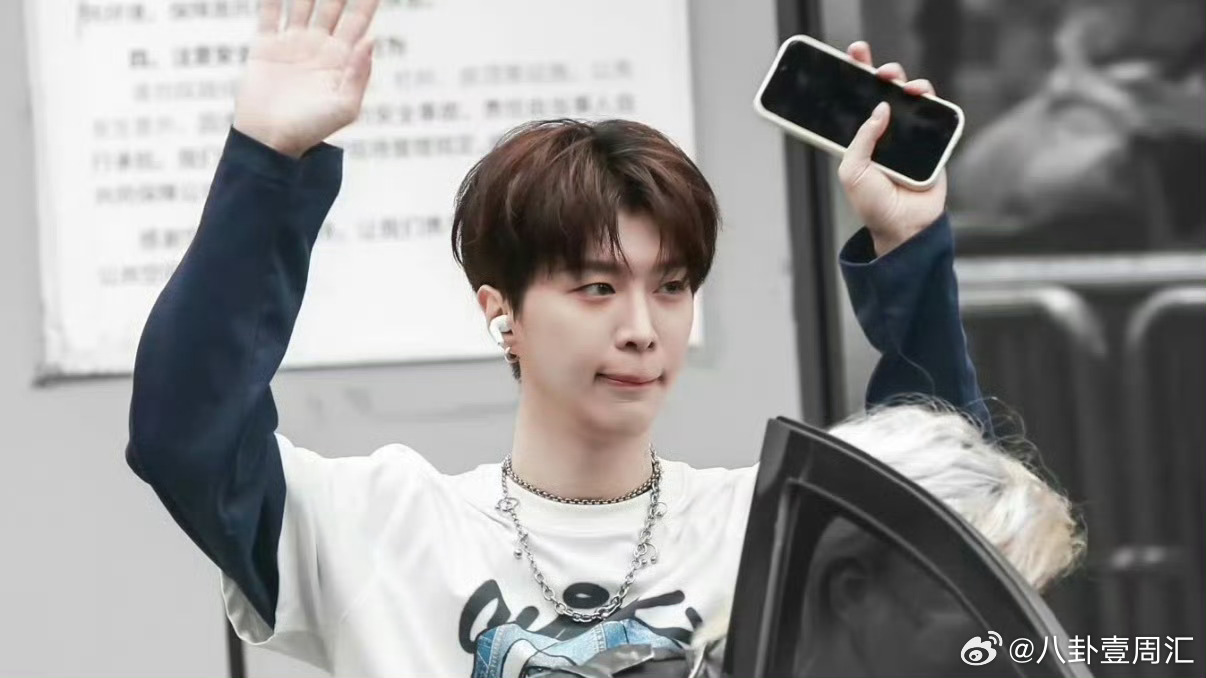 这期好六街玩太大！范丞丞在“321看这边”疯狂耍赖，马丽姐直接开启“整顿”模式。