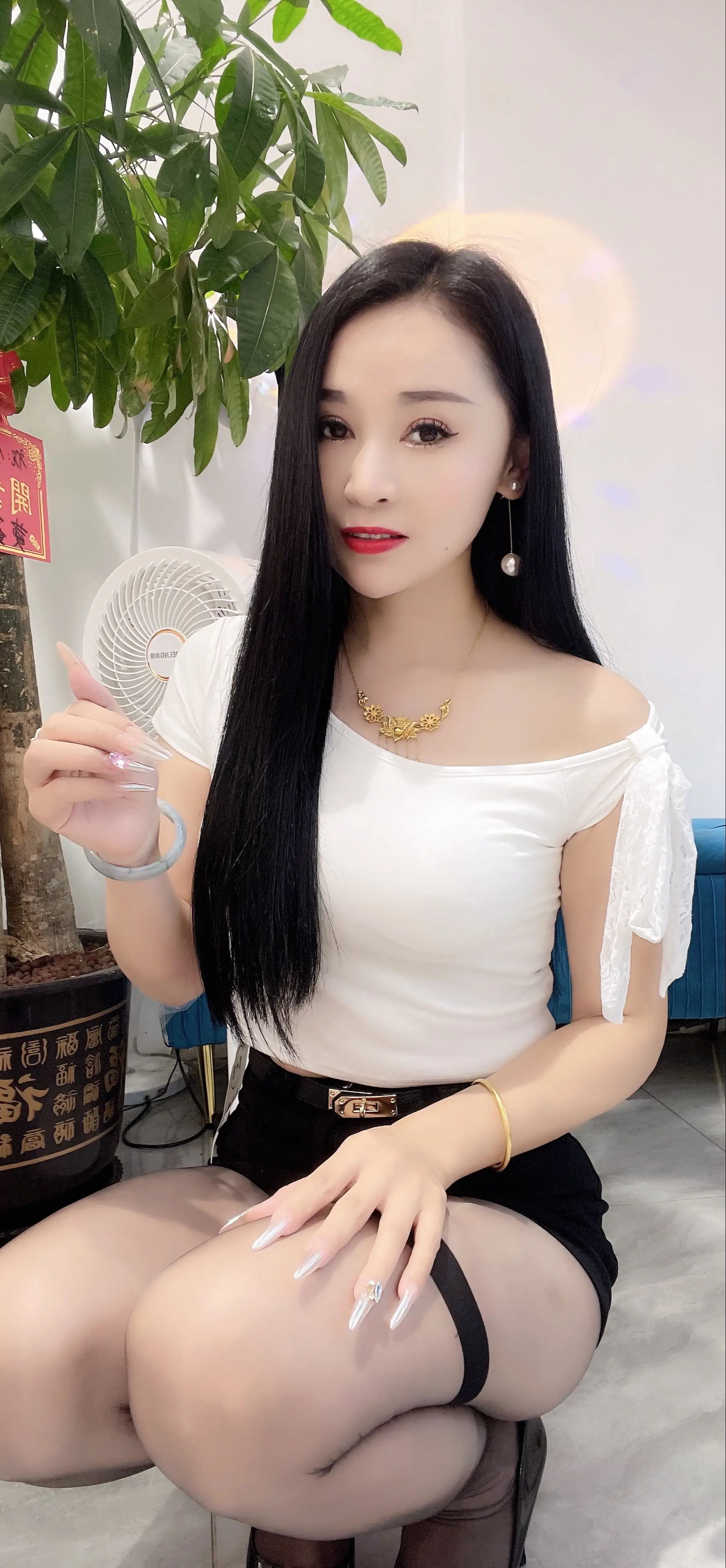 人要懂得退场，当别人不需要你的时候，你要学会热情，并礼貌退场，不要打不...