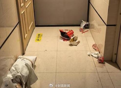 花钱消费还能被商家上门报复，这年头服务行业的底线，真的被个别从业者踩得稀碎。
本
