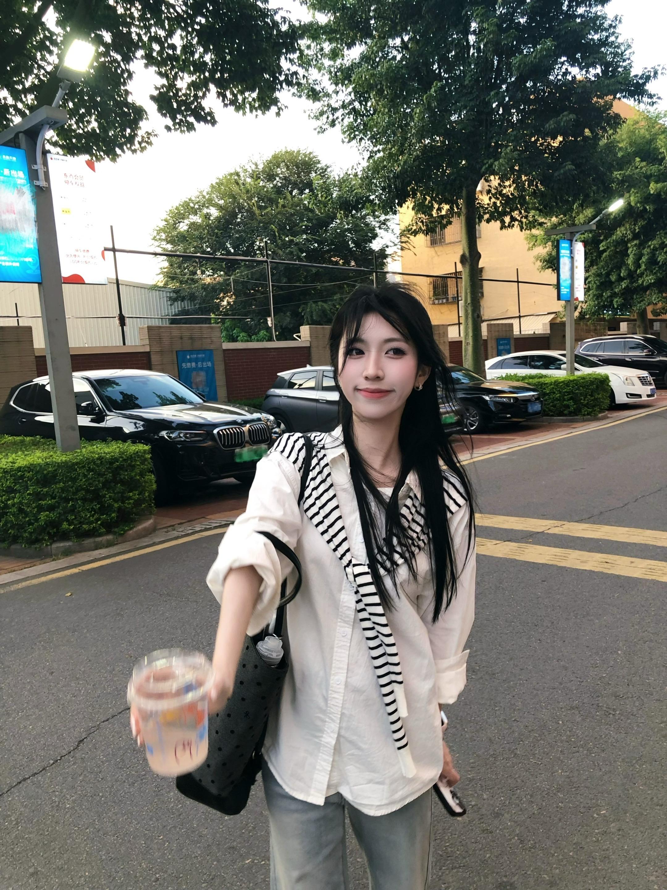 我因瑕疵而鲜活。